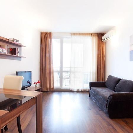 Vilmar Aparthotel Pomorie Esterno foto