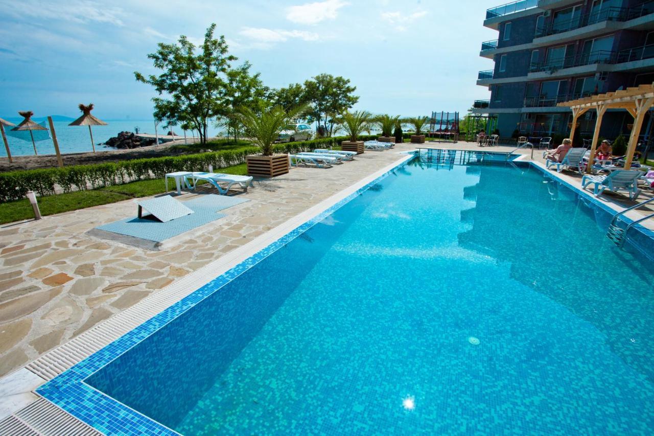 Vilmar Aparthotel Pomorie Esterno foto