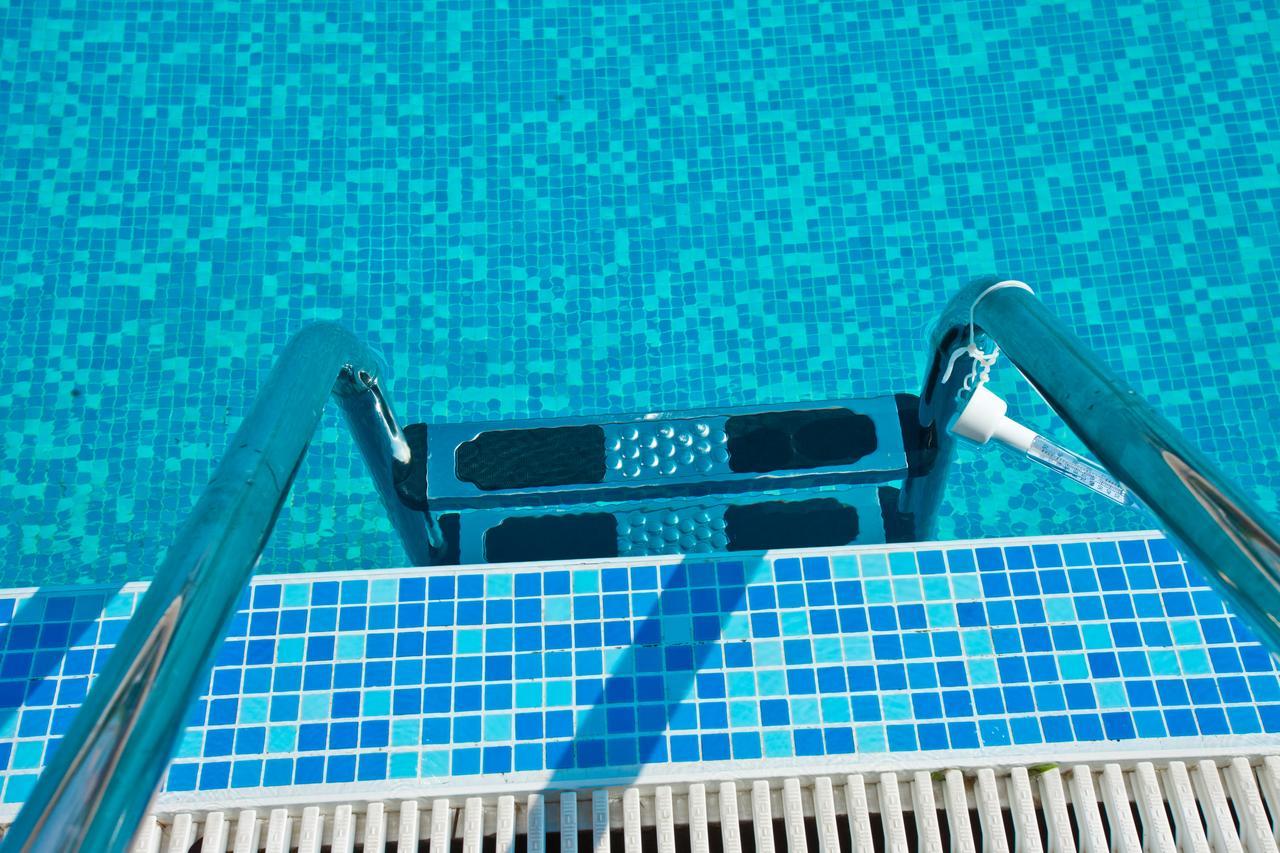 Vilmar Aparthotel Pomorie Esterno foto