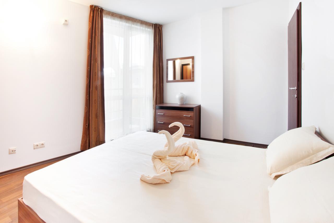 Vilmar Aparthotel Pomorie Esterno foto