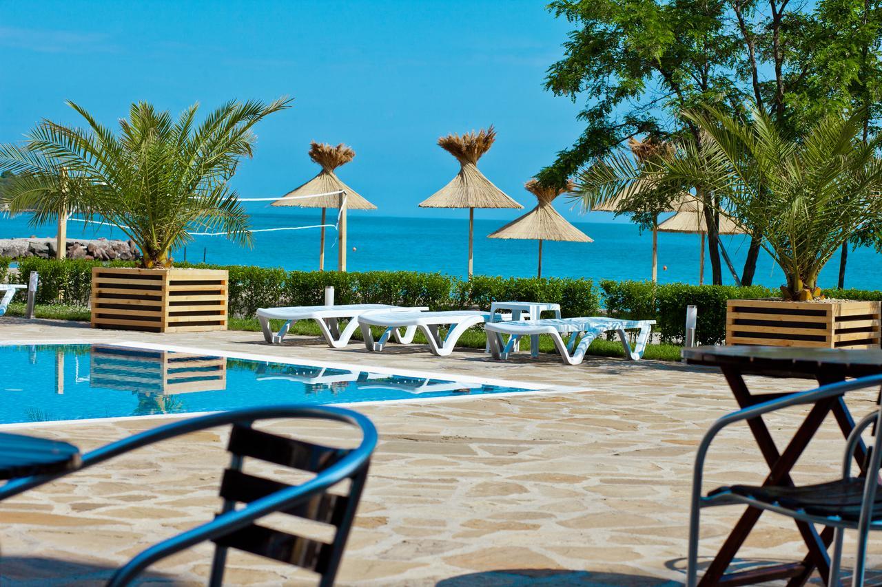 Vilmar Aparthotel Pomorie Esterno foto