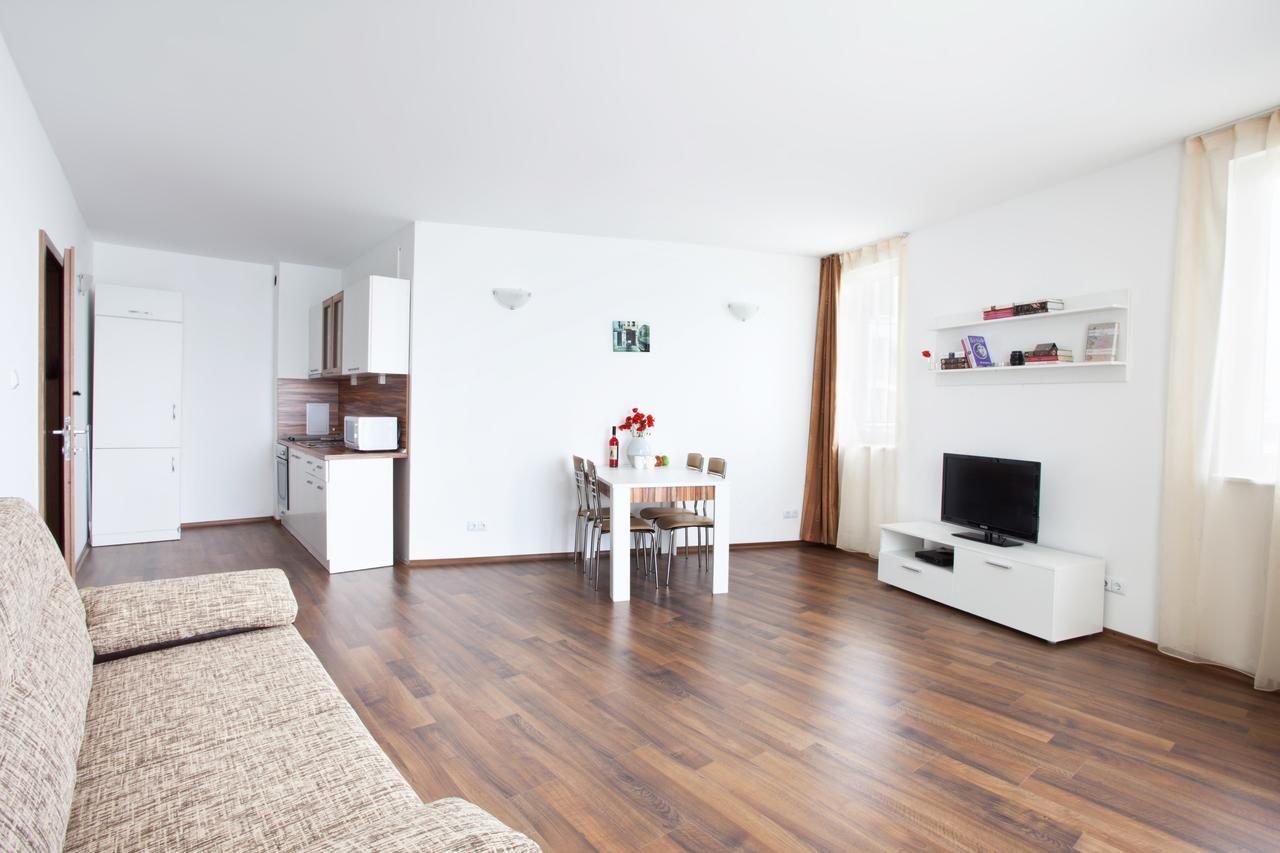 Vilmar Aparthotel Pomorie Esterno foto