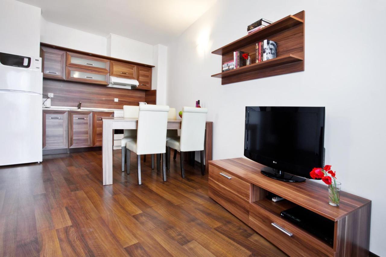 Vilmar Aparthotel Pomorie Esterno foto